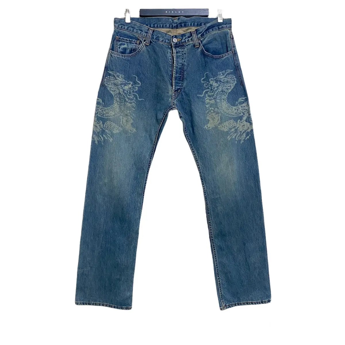 Scarlett Johansson's Timeless Charm An Eternal Allure - Celeb Tyko The Eternal Allure of Jeans: Denim's Unrivaled Global Impact